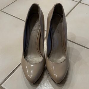 Aldo Women's nude Heels